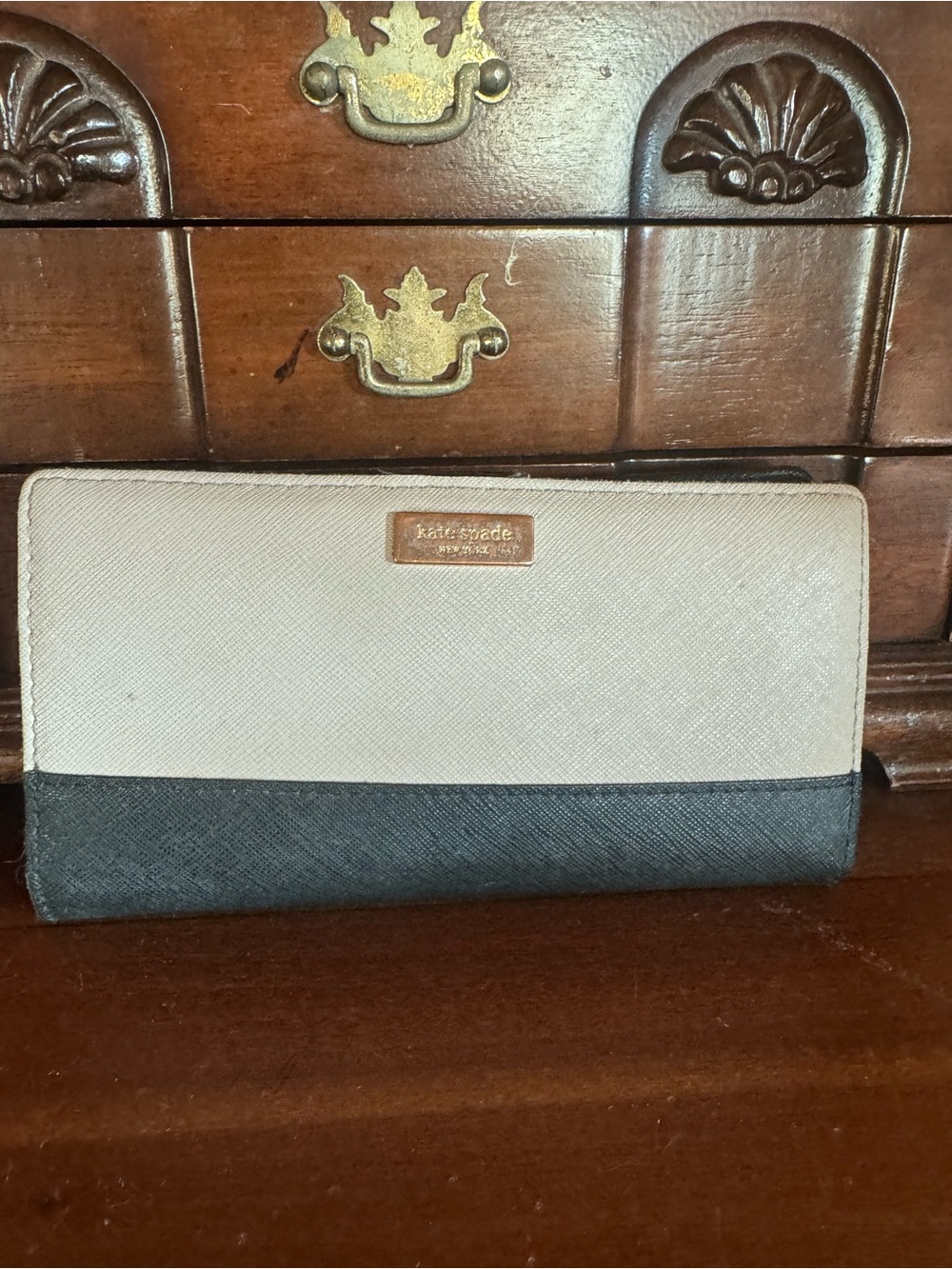 kate spade Two-Tone snap Wallet — Beige & Black
